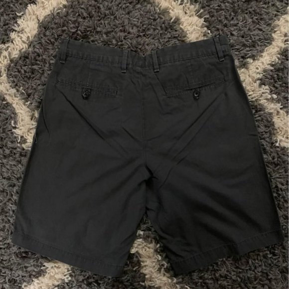 Khaki Shorts size 32 - Picture 2 of 3